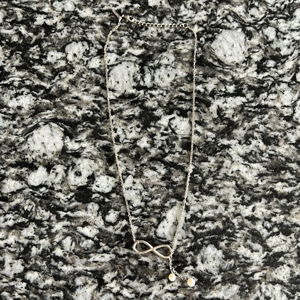 Vantel necklace - Picture 3 of 3